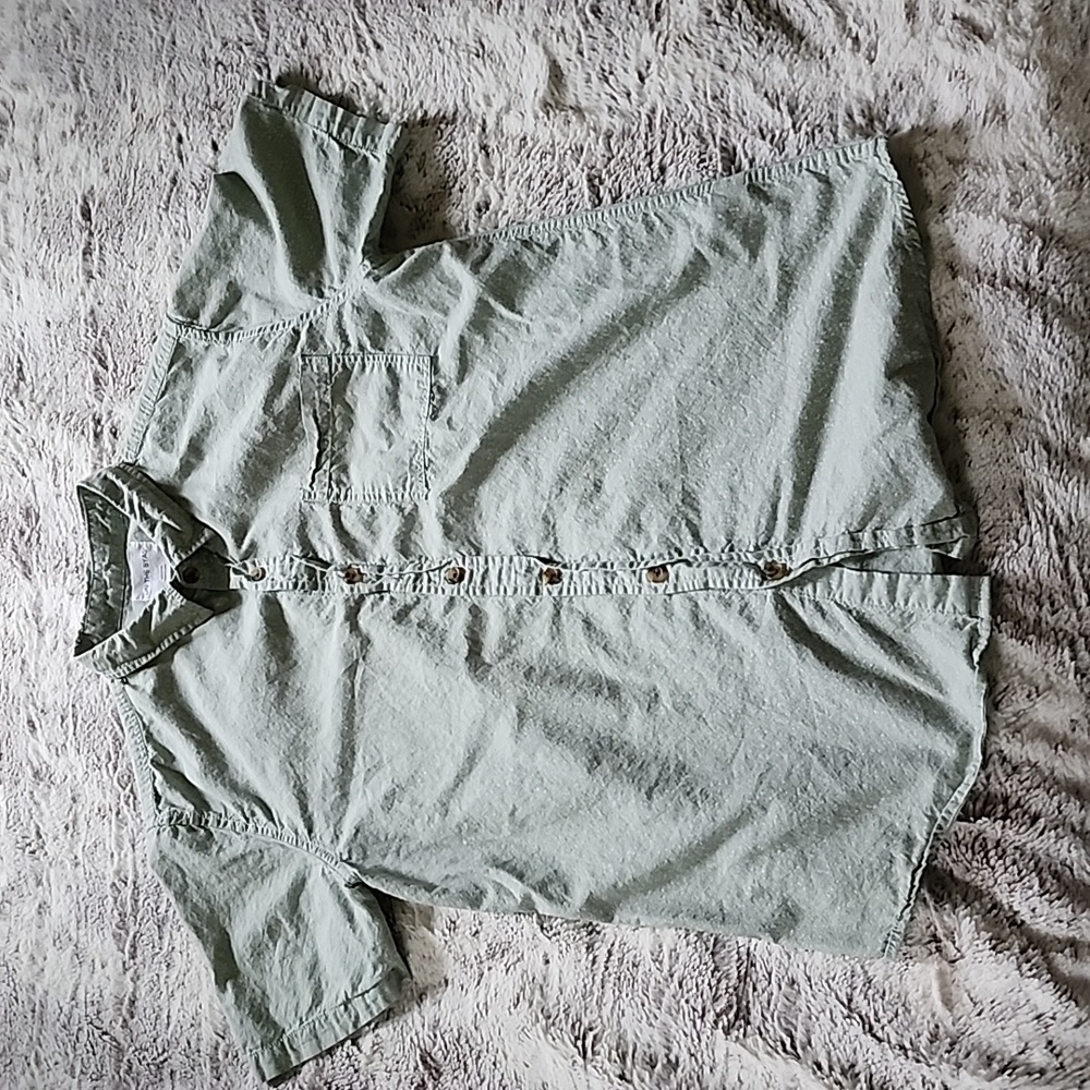 On the Byas button down short sleeve shirt medium green